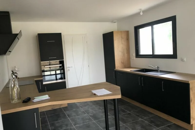 Bati Alliance Bati Concept Bati Solaire Construction De Maison A Laval Bati Alliance Constructeur Laval Maison Etage 112 M A Nuille Sur Vicoin 206 800x533 1